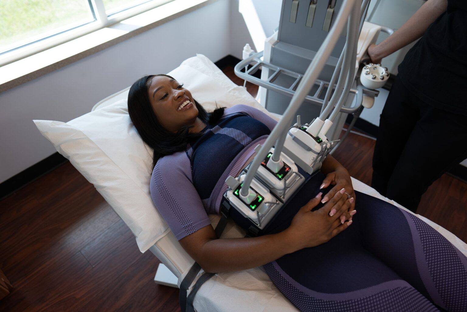 Laser Lipo or Traditional Liposuction? A Clear Guide to Choosing the Right Body-Contouring Approach